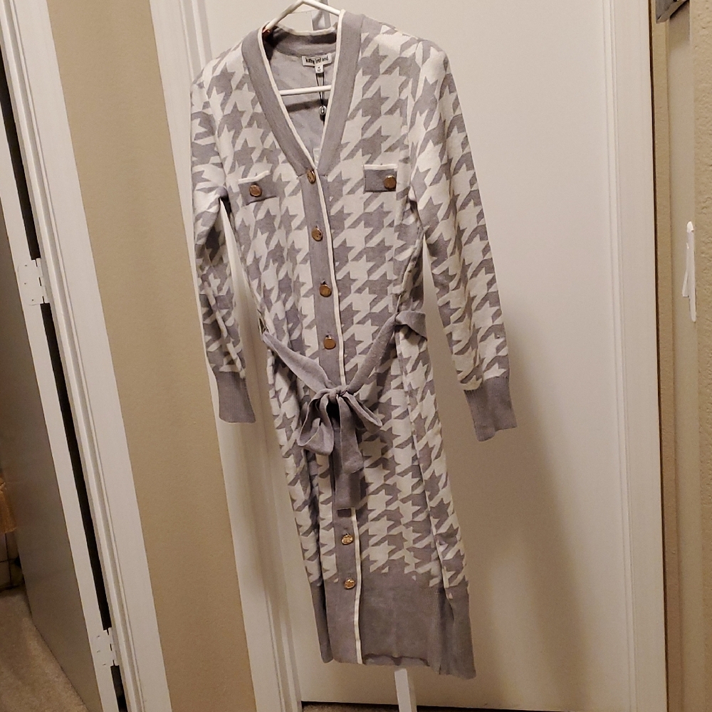 6. Dresses - Kathy Ireland Gray Houndstooth Long Sleeve Dress